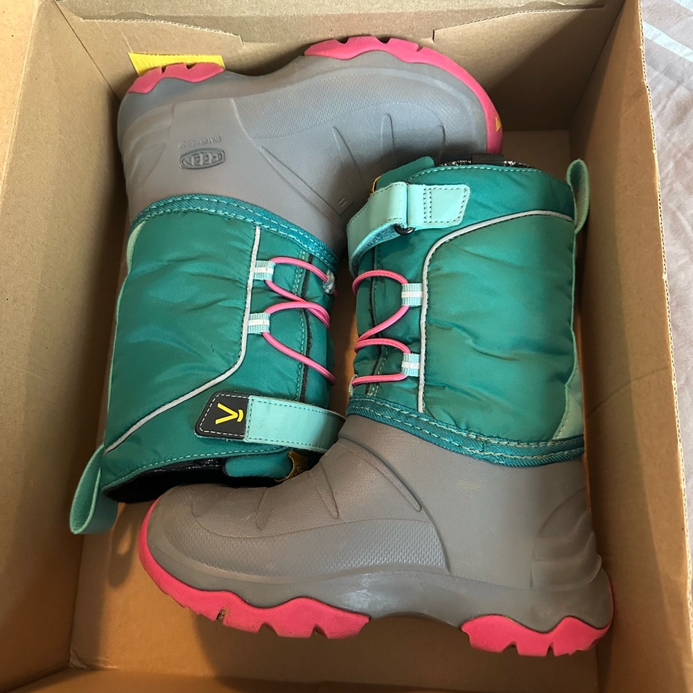 Keen Kids Waterproof Boots - Teal and Pink